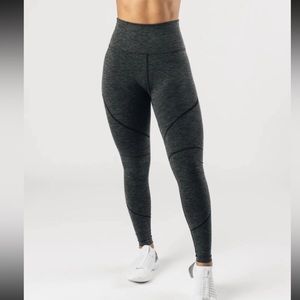Alphalete Revival legging black marl